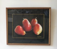 Pears in Black